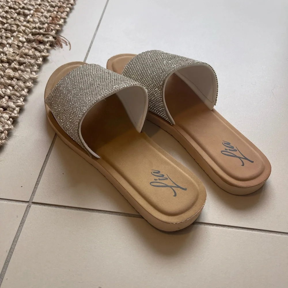 Sandals - Picture 7 of 8